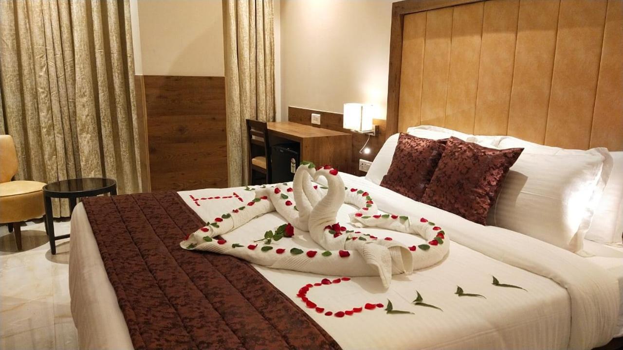 Hotel Suyog Residency Navi Mumbai Dış mekan fotoğraf