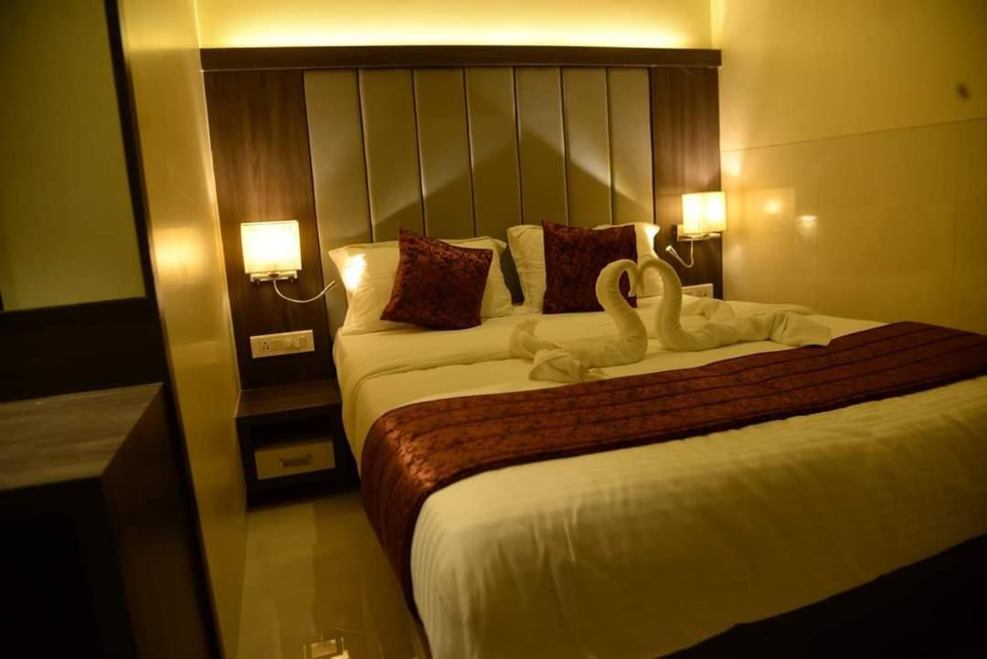 Hotel Suyog Residency Navi Mumbai Dış mekan fotoğraf